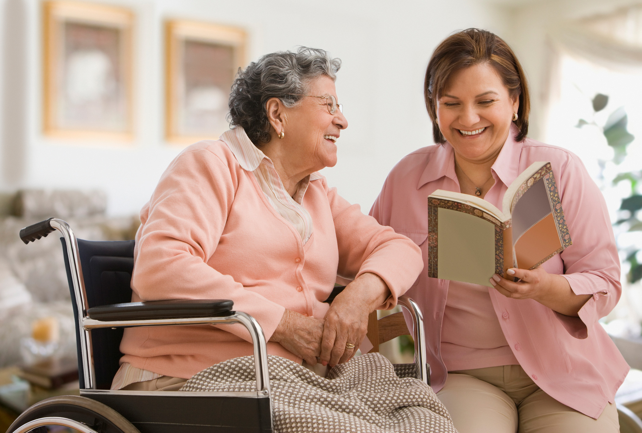 caregiver-SLIDER-GettyImages-79394179